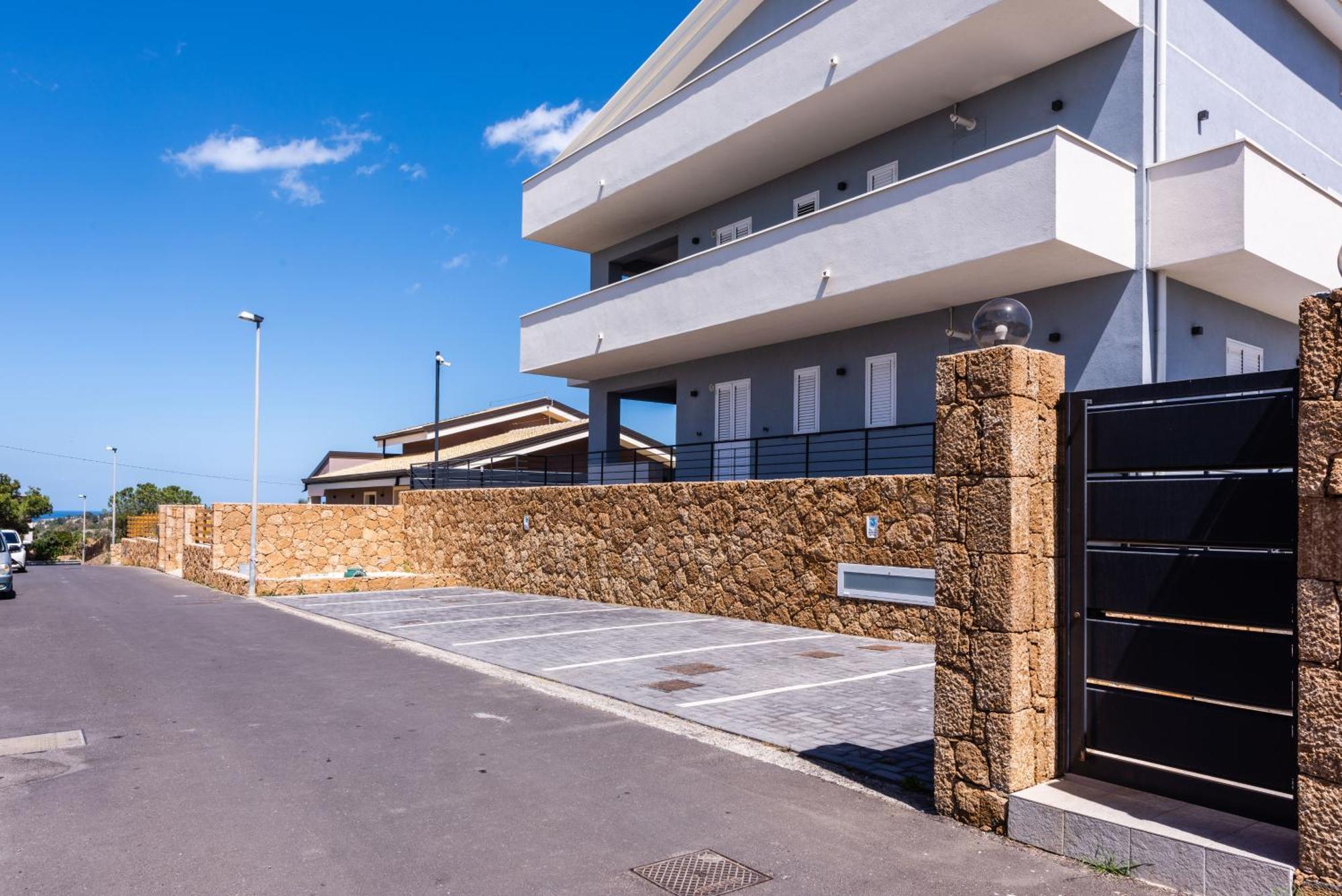 Etna Mare Apartments By Wonderful Italy Augusta Zewnętrze zdjęcie
